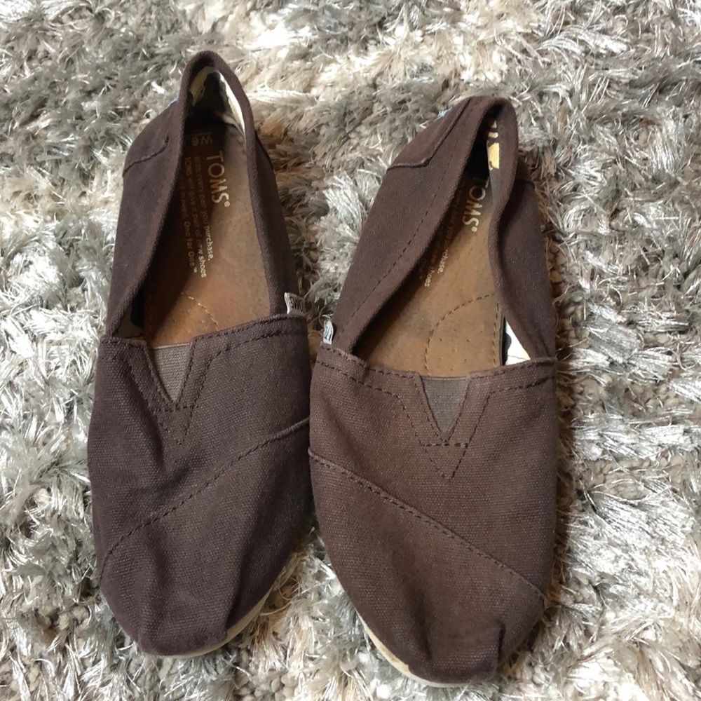 Toms